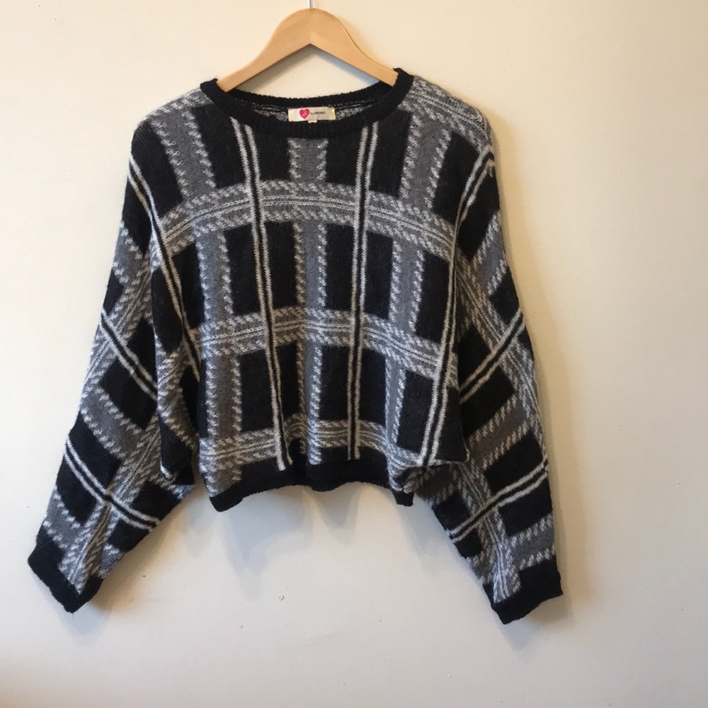 black-white sweater turkish brand